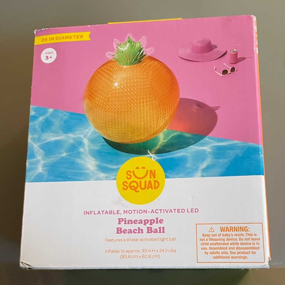 NIB Sun Squad Pineapple Beach Ball LED Motion-Activated 24” Inflatable